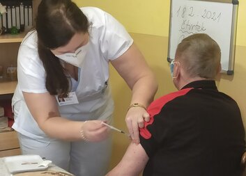 OČKOVÁNÍ PROTI COVID-19 V HORNÍM NĚMČÍ ZAHÁJENO!