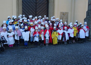 TŘÍKRÁLOVÝ ZPĚV UŽ ZNÍ ULICEMI UHERSKOBRODSKA