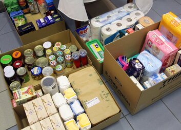 PROSÍME: MŮŽETE DAROVAT POTRAVINY PRO POTŘEBNÉ?