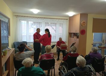 HARMONIKÁŘI VE STRÁNÍ